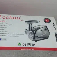 چرخ گوشت تکنو آکبند داخل کارتن