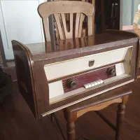 رادیو لامپی سالم|کلکسیون اشیاء عتیقه|تهران, فردوسی|دیوار