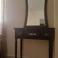 میز کنسول و آرایشی همراه آینه