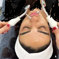 فشیال تخصصیvipبا اصلاح درما فقط350.کاشت ناخن