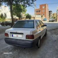 پراید۸۳کاربرات