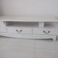 فروش یک عدد میز تلویزیون سالم