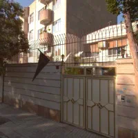 ویلایی-2-طبقه-با-دو-دسترسی-روبروی-پارک