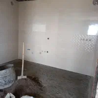 شاگرد در کاشی کاری