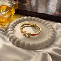 اکسسوری ژوپینگ|جواهرات|قم, باجک سه|دیوار