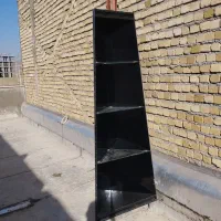 استند مشکی با ارتفاع ۱۹۰ سانت