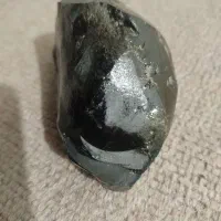 فروش سنگ آبسیدین.