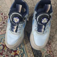 کفش اسکیتی سایز31 درحد نو سالم چراغ دار با شارژر