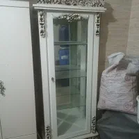 بوفه سالم در حد نو تاجدار