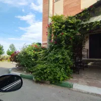 همخونه-همخانه
