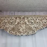 کتیبه منبت (طرح فرشته) تاج دار