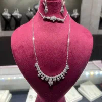 فروش انواع نیم ست ، سرویس ، دستبند و ساچمه و..