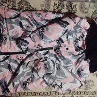 کاپشن|لباس|قم, چهار مردان|دیوار