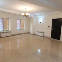 آپارتمان 92 متری طبقه چهار