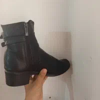 نیم بوت|کیف، کفش، کمربند|مسجد سلیمان, |دیوار