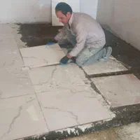 نصب انواع کاشی سرامیک موزائیک قرنیز سنگ و....|خدمات پیشه و مهارت|اراک, |دیوار