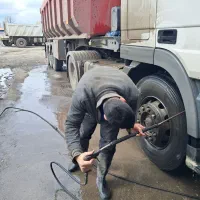 کارگر حرفه ای کارواش سنگین