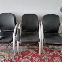 صندلی  اداری و میز های گلاس