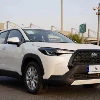 تویوتا کرولا کراس هیبرید ۲۰۲۵ پلاک شده آماده تحویل