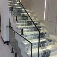 نرده و پله گرد