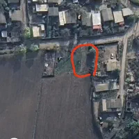 زمین مسکونی خوش قواره موقعیت خوب بر خیابان اسفالت