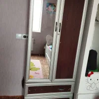 کمد لباس در حد نو