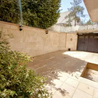 100 متر همکف، حیاط اختصاصی، مسرور