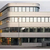 مغازه تجاری و مسکونی