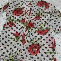 تعدادی لباس ب قیمت پایین ب فروش میرسد