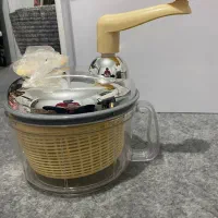 نو نو هستش یکبارم استفاده نشده برا جهیزیه س