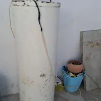 تعدادی وسایل|پشتی|زابل, |دیوار