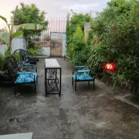 دو خواب لب دریا|اجارهٔ کوتاهمدت ویلا و باغ|بندر انزلی, موج شکن|دیوار