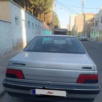 پژو ۴۰۵نقره ای