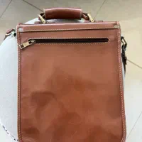 کیف چرم  اصل دست دور (چرم گاوی)|کیف، کفش، کمربند|اصفهان, آبشار|دیوار