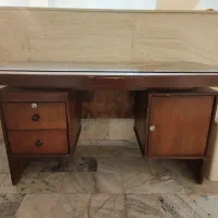 میز تمام چوب کاملا سالم