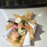 استخدام دیزاینر گلفروشی آریانا|استخدام هنری و رسانه|گناباد, |دیوار