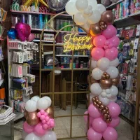 بادکنک آرایی با میز و استند فقط ۱/۲۸۰/۰۰۰