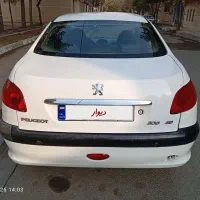 v۸ تمام رنگ۹۷ شاسی سالم