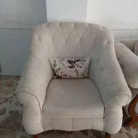 مبل ۷نفره با فروش فوری|مبلمان خانگی و میز عسلی|رشت, جهاد|دیوار