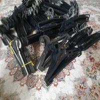 حراج چوب لباسی سر فلزی و پلاستیکی