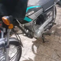 هوندا۹۵ کاربراتوردرحدنو بابیمه وکارت سوخت|موتورسیکلت|اصفهان, فجر|دیوار