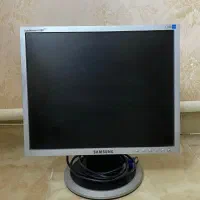 مانیتور ۱۷ اینچ
