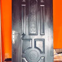 درب به همراه چهارچوب فلزی