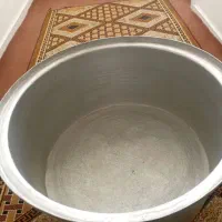 قابلمه روحی سایزبزرگ|ظروف پخت‌وپز|قم, انسجام|دیوار
