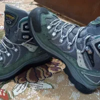 کفش کوهنوردی زنانه