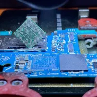 تعمیرات موبایل در کمترین زمان در حضور مشتری