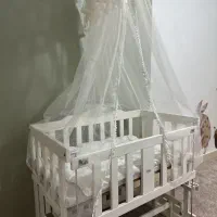 تخت کنار مادر(گهواره شو)