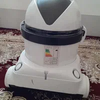 یک عدد جارو برقی با مکش خیلی بالا