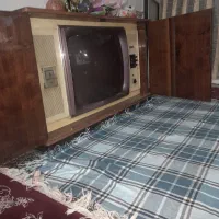 تلوزیون مبله قدیمی