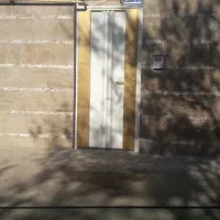 نقاشی ساختمان و درب و پنجره